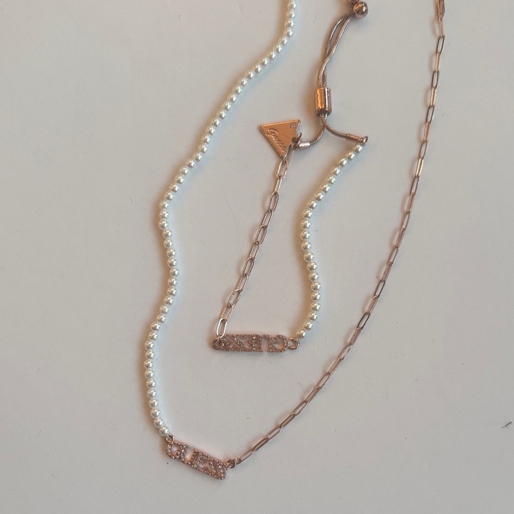 Guess Pearl and Rose Gold Necklace Bracelet Set